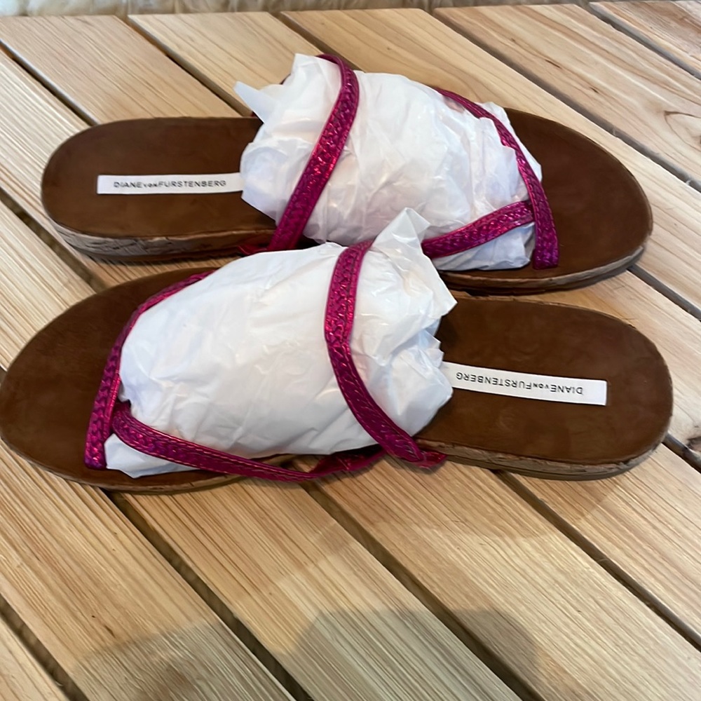 Diane Von Furstenberg Brown Suede Metallic Pink Leather and cork Sandals 9.5